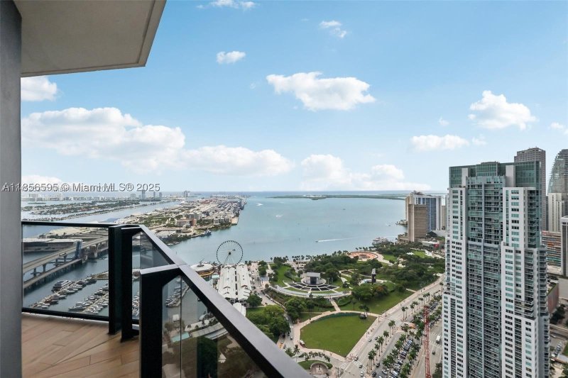 Condo for sale at The Elser Hotel and Residences 4415