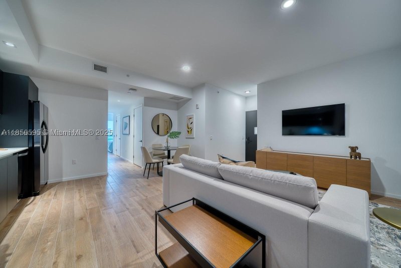Condo for sale at The Elser Hotel and Residences 4415