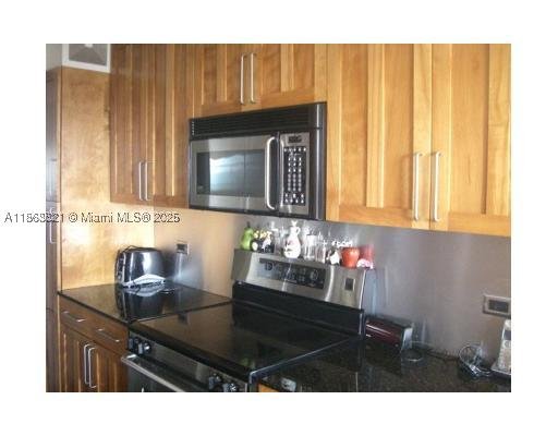 Condo for sale at The Summit 2404S