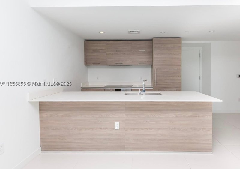 Comprar apartamento en Dua Miami - SLS Brickell Condo 1602