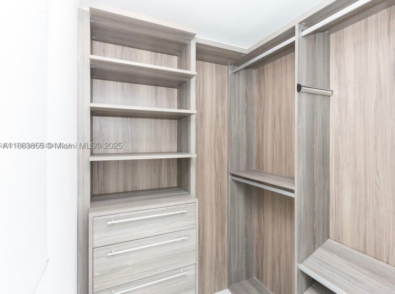 Comprar apartamento en Dua Miami - SLS Brickell Condo 1602