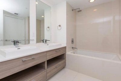 Comprar apartamento en Dua Miami - SLS Brickell Condo 1602