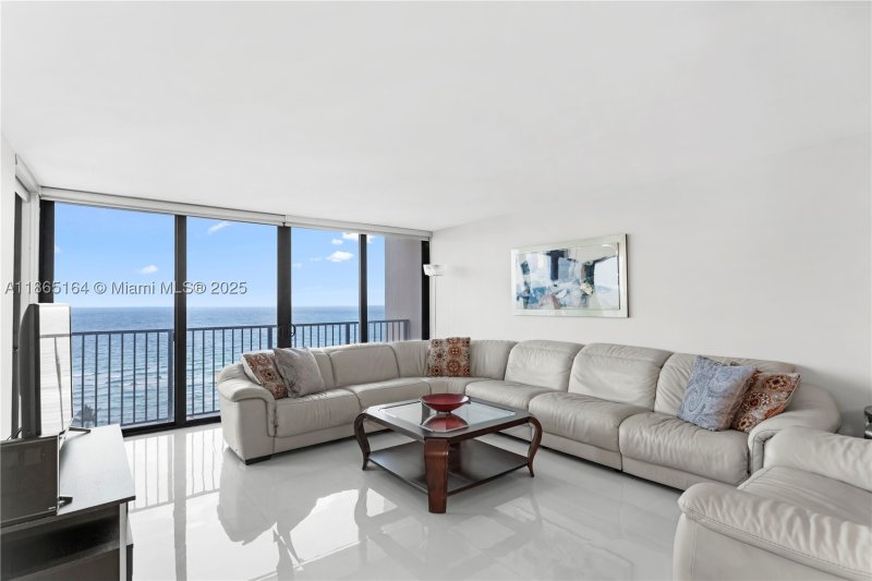 Condo for sale at Grenoble at Quadomain 1203