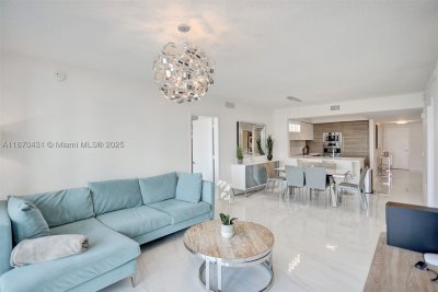 Comprar apartamento en Parque Towers at St. Tropez 5-1204