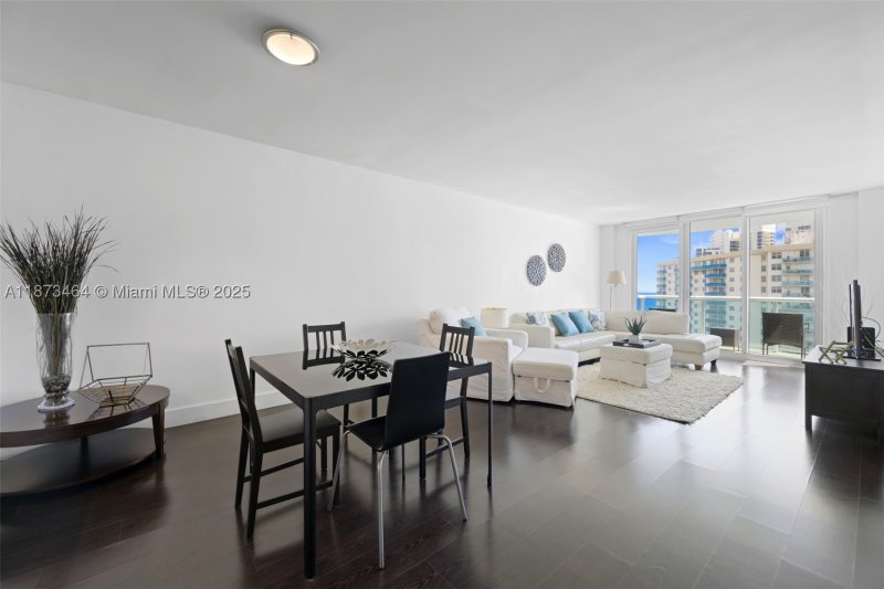 Comprar apartamento no Ocean View 1414