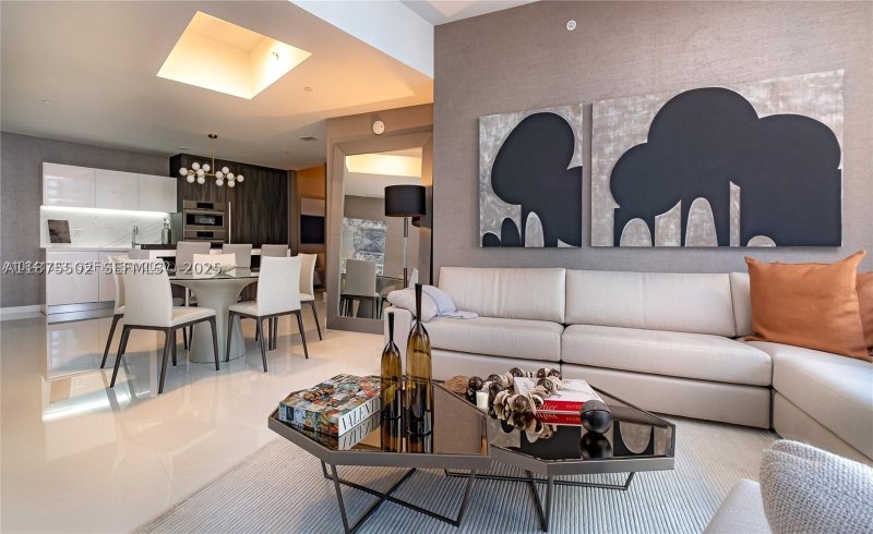 Condo for sale at Paramount Miami WorldCenter 1203