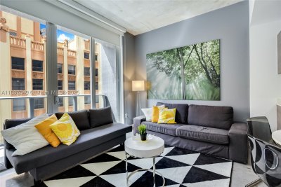 Centro Condo Apt #1003