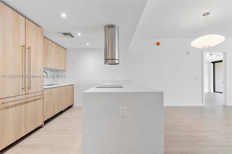 Comprar apartamento en Alana Bay Harbor Island 402