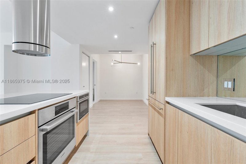 Comprar apartamento en Alana Bay Harbor Island 402