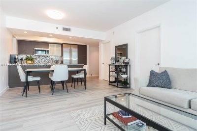 Comprar apartamento no 500 Brickell West Tower 3403