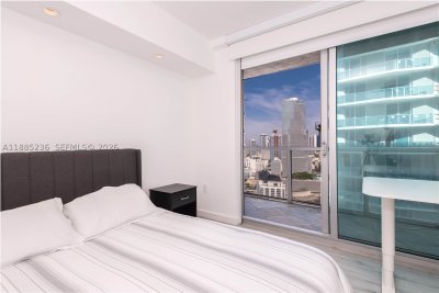 Comprar apartamento no 500 Brickell West Tower 3403