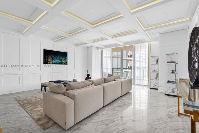 Comprar apartamento en St Regis Bal Harbour South 2104S