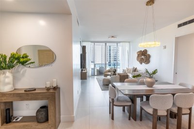 Alquiler de apartamento en Aurora 703