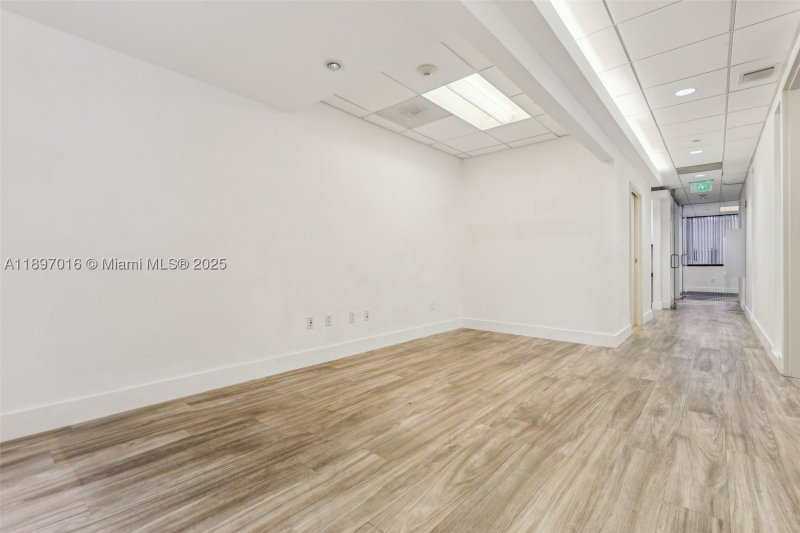Comprar apartamento no The Club At Brickell Bay 520A-D