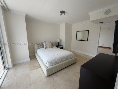 Comprar apartamento no 50 Biscayne 5211