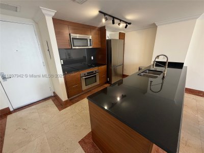 Comprar apartamento no 50 Biscayne 5211