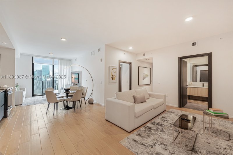 Condo for sale at The Elser Hotel and Residences 3017