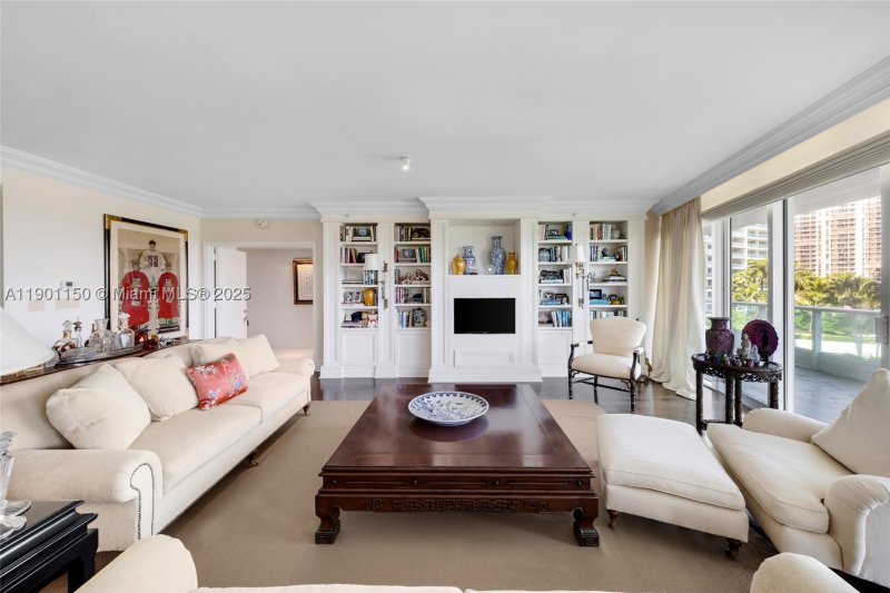 Condo for sale at Porto Vita 705