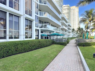 Comprar apartamento no Oceania 5 2055