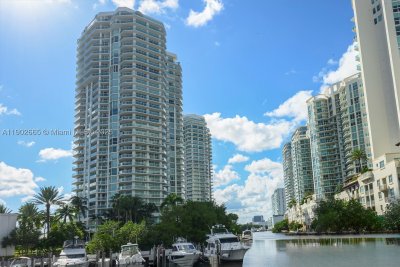 Comprar apartamento no Oceania 5 2055