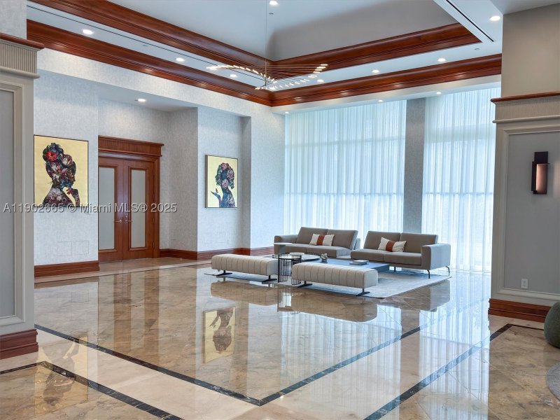 Condo for sale at Oceania 5 2055