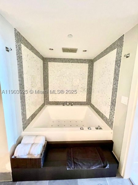 Comprar apartamento no Epic Miami 4310