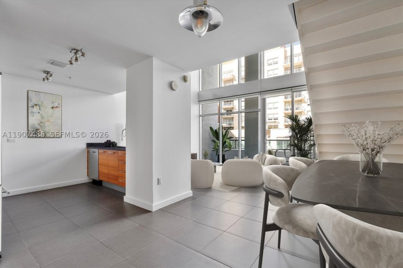 Comprar apartamento en Midtown Miami 4 M0502