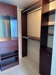 Comprar apartamento no Latitude On The River 2300