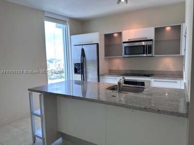 Comprar apartamento no Latitude On The River 2300
