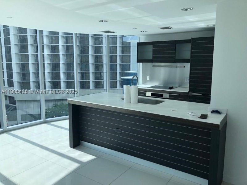 Comprar apartamento no Epic Miami 902