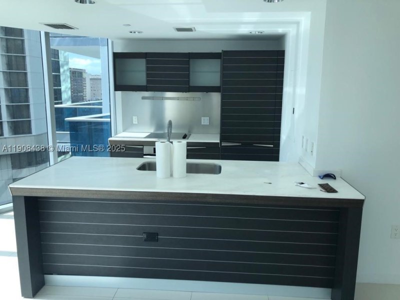 Comprar apartamento no Epic Miami 902