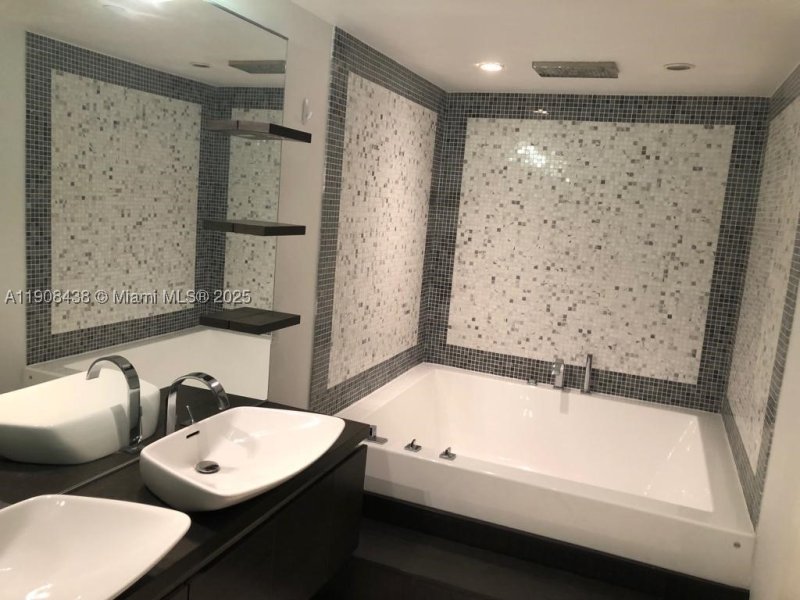 Comprar apartamento no Epic Miami 902