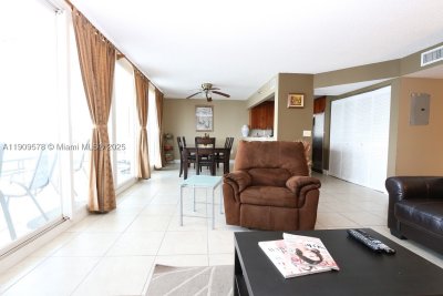 Alquiler de apartamento en Le Laurier 404