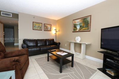 Alquiler de apartamento en Le Laurier 404