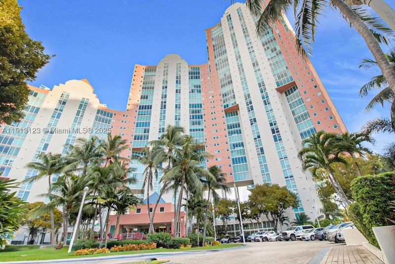 Condo for sale at Hidden Bay 804