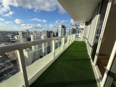 Comprar apartamento no 50 Biscayne 4807