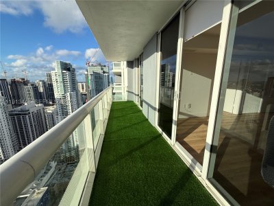 Comprar apartamento no 50 Biscayne 4807