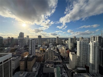 Comprar apartamento no 50 Biscayne 4807