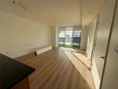 Comprar apartamento no 50 Biscayne 4807