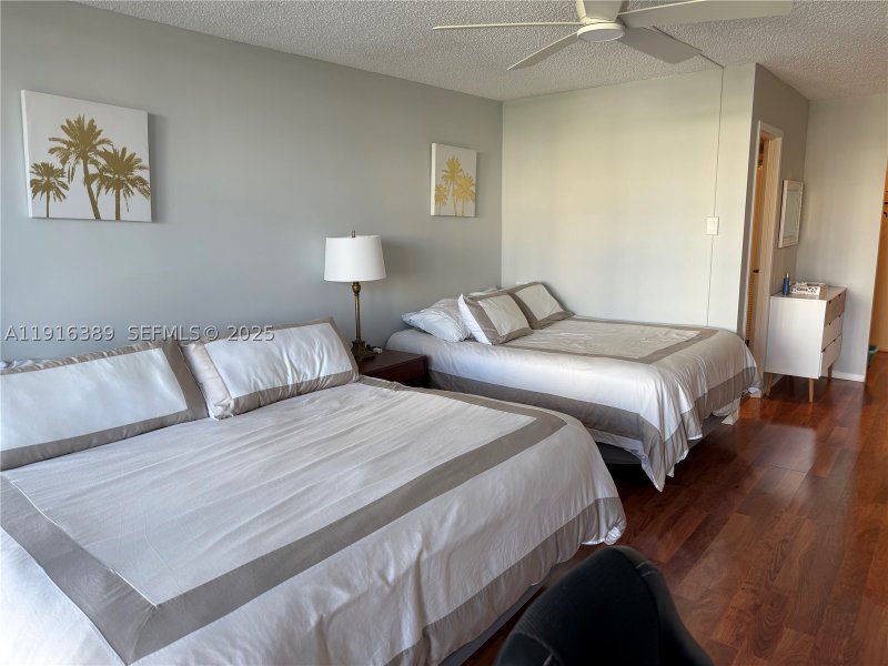 Condo for sale at Oceanview Park 402