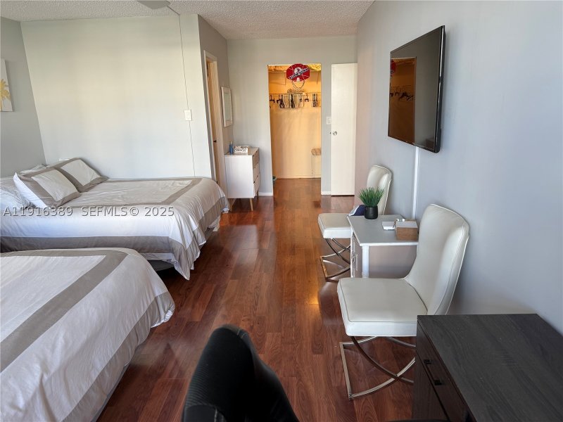 Condo for sale at Oceanview Park 402