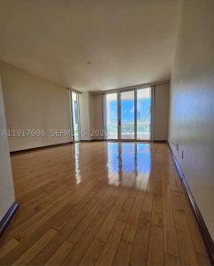 Comprar apartamento no Atlantic Three at The Point 501