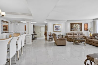 Comprar apartamento en 1000 Williams Island 602