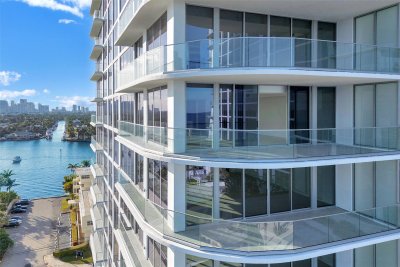 Comprar apartamento en Selene Oceanfront Residences 902