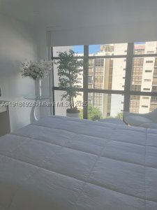 Comprar apartamento en Plaza of the Americas 805
