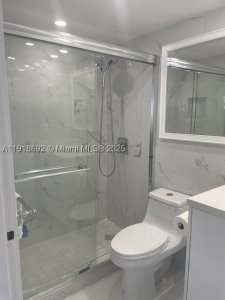 Comprar apartamento en Plaza of the Americas 805