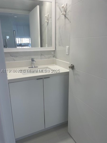 Comprar apartamento en Plaza of the Americas 805