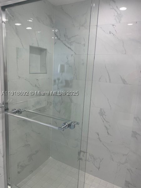Comprar apartamento en Plaza of the Americas 805