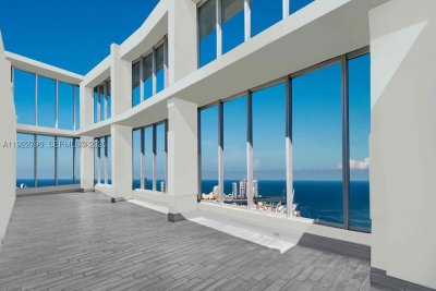 Icon Brickell Tower I Apt #5701