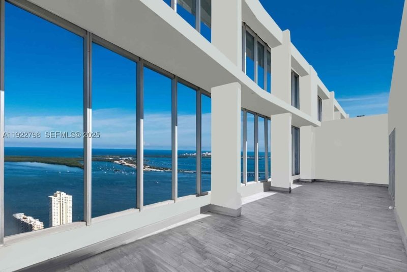 Condo for sale at Icon Brickell Tower I 5701